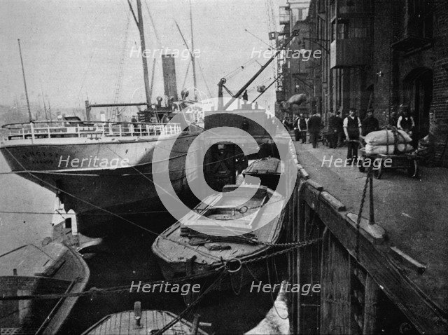 Cotton's Wharf, Tooley Street, London, c1900 (1901). Artist: Unknown.