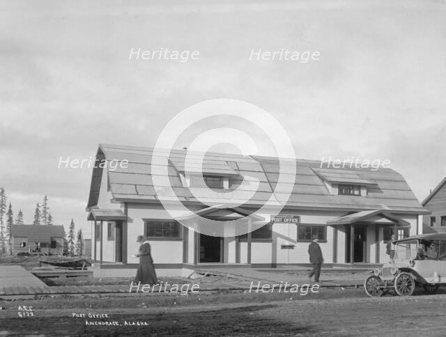 Post Office, 1915. Creator: Unknown.