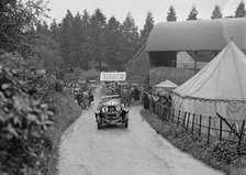 Vauxhall 30/98 of D Tinker competing in the MAC Shelsley Walsh Hillclimb, Worcestershire, 1927. Artist: Bill Brunell.