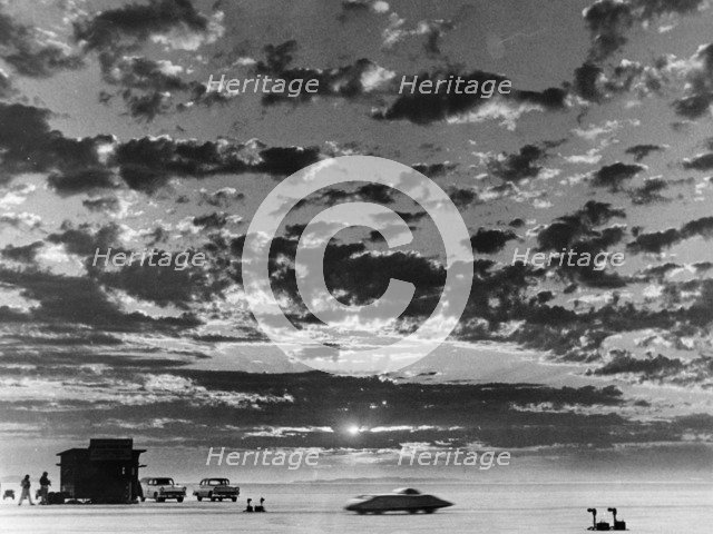 Donald Healey's Austin Healey attempting a Land Speed Record, 1956. Artist: Unknown