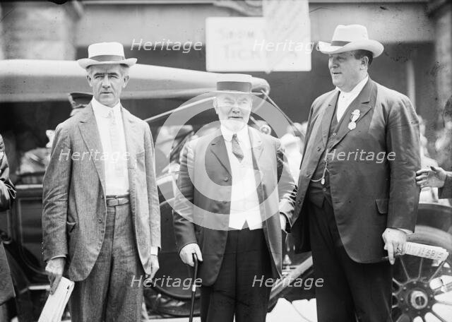Democratic National Convention - Senators Hitchcock of Nebraska, O'Gorman of New York..., 1912. Creator: Harris & Ewing.