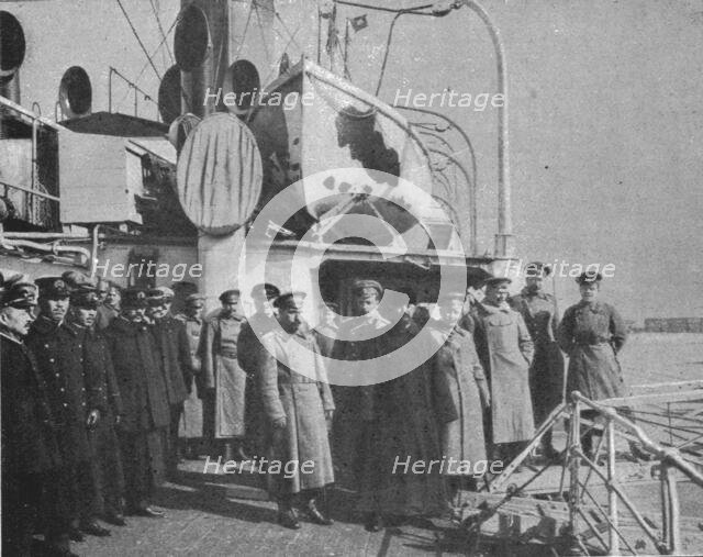 'Le Periple des Russes : De Moscou a Marseille par la Siberie, les Mers de Chine et des..., 1916. Creator: Unknown.