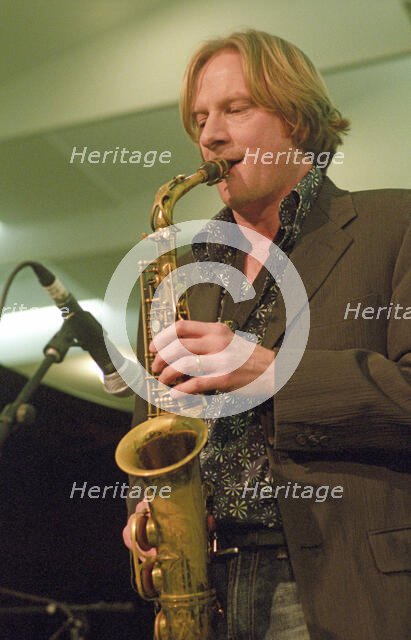 Matt Wates, Royal Festival Hall Foyer, London, Jan 2005. Creator: Brian O'Connor.