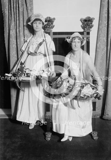 Marguerite Allen and May P. Todd, between c1910 and c1915. Creator: Bain News Service.