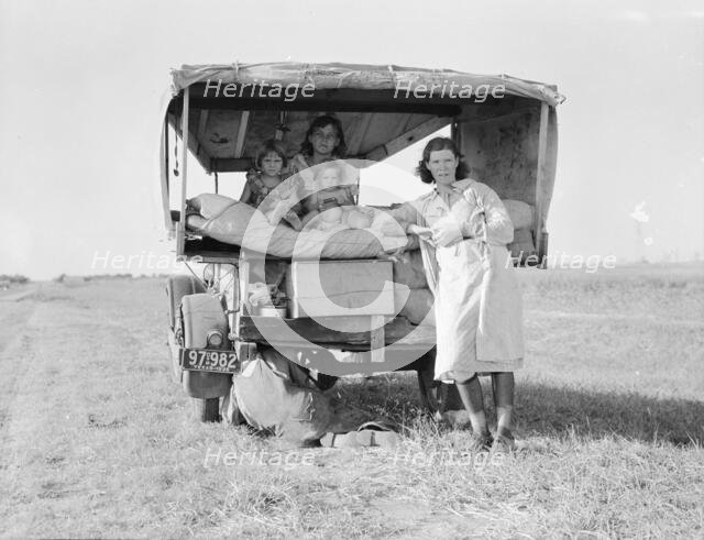 Family between Dallas and Austin, Texas, 1936. Creator: Dorothea Lange.