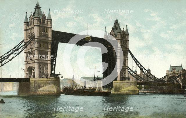 Tower Bridge, London, 1906. Creator: Unknown.