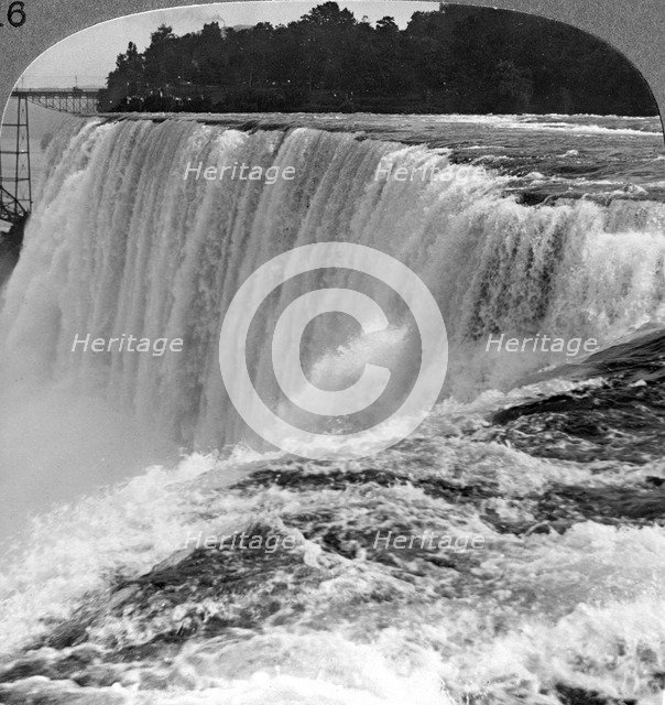 Niagra Falls, New York, USA.Artist: Realistic Travels Publishers