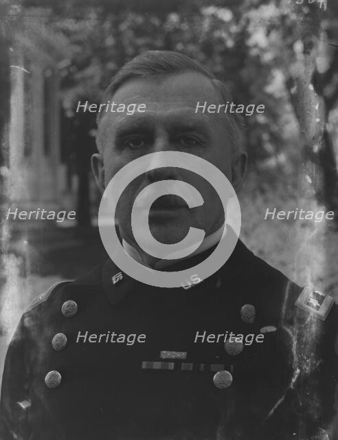 Wood, Leonard M., Major General, portrait photograph, 1916. Creator: Arnold Genthe.