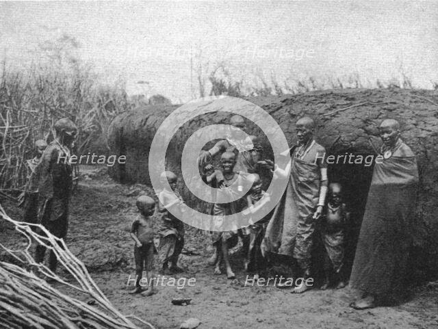 ''Un camp chez les Massai; Le Nord-Est Africain', 1914. Creator: Unknown.