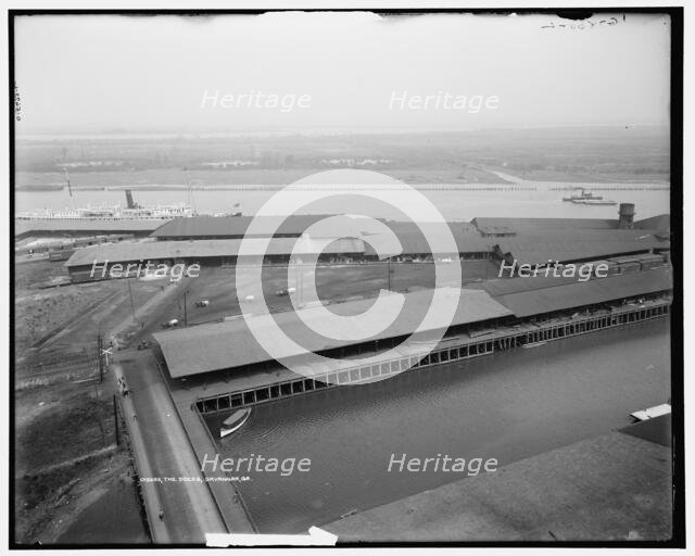 The Docks, Savannah, Ga., between 1900 and 1915. Creator: Unknown.