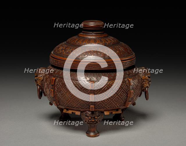 Tripod with Cover, late 1700s. Creator: Unknown.