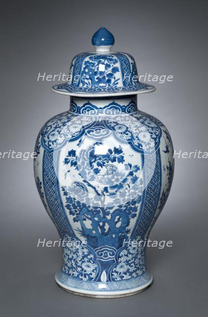 Vase with Cover, Qing dynasty (1644-1911), Kangxi reign (1661-1722). Creator: Unknown.