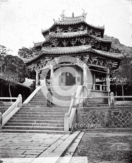 Southern Putuo Monastery, Xiamen (Amoy), Fukien province, China, 1870/1871. Creator: John Thomson.