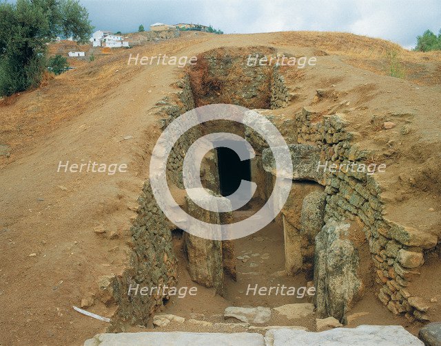 Entrance to the Cave of Viera, about 2200 - 1500 a. JC.