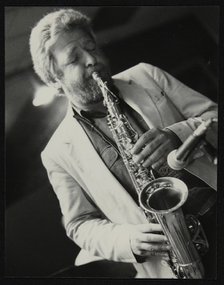Saxophonist Geoff Simkins playing at The Fairway, Welwyn Garden City, Hertfordshire, 28 April 1991. Artist: Denis Williams