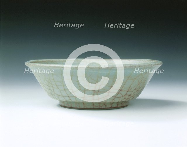Longquan bowl with Guan type crackled celadon glaze, Southern Song dynasty, China, 13th century. Artist: Unknown