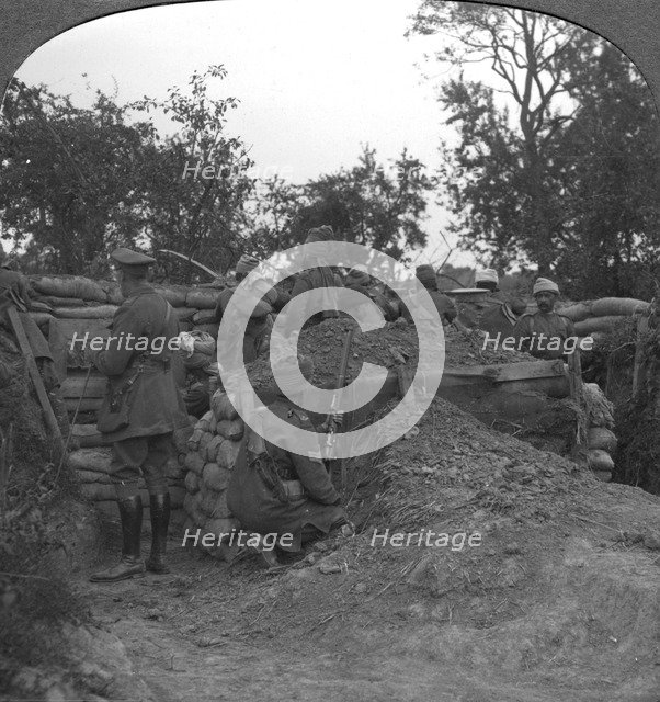 An advanced trench held by Dogras and an Indian Cavalry machine-gun section, 1900s. Artist: Unknown