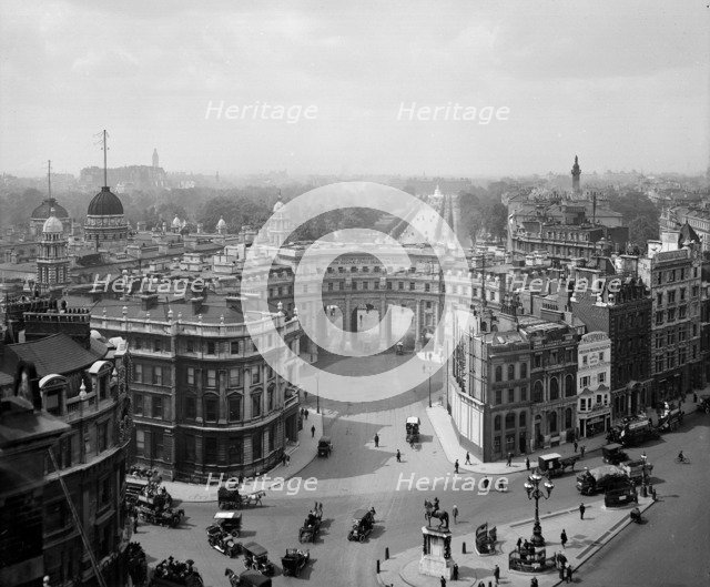 Admiralty Arch, The Mall, Westminster, London, 1923. Artist: Bedford Lemere and Company