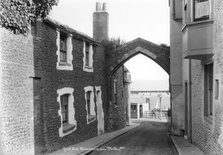 York Gate, Harbour Street, Broadstairs, Kent, 1890-1910. Artist: Unknown