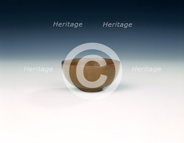 Snake skin glazed bowl, Qing dynasty, China, 18th century. Artist: Unknown