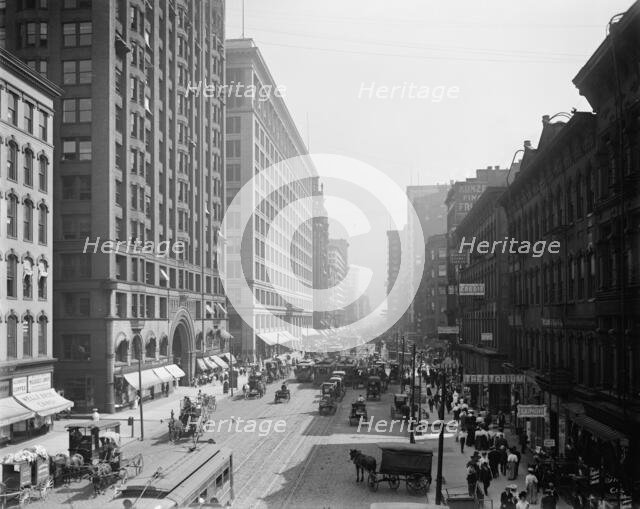 State Street, south from Lake Street, Chicago, Ill., between 1900 and 1910. Creator: Unknown.
