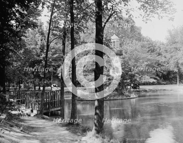 Palmer Park, Detroit, Mich., c.between 1910 and 1920. Creator: Unknown.