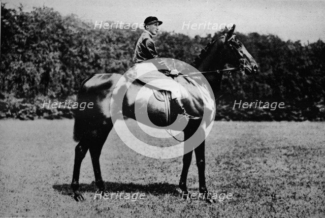 'Minoru', 1911. Artist: Unknown.