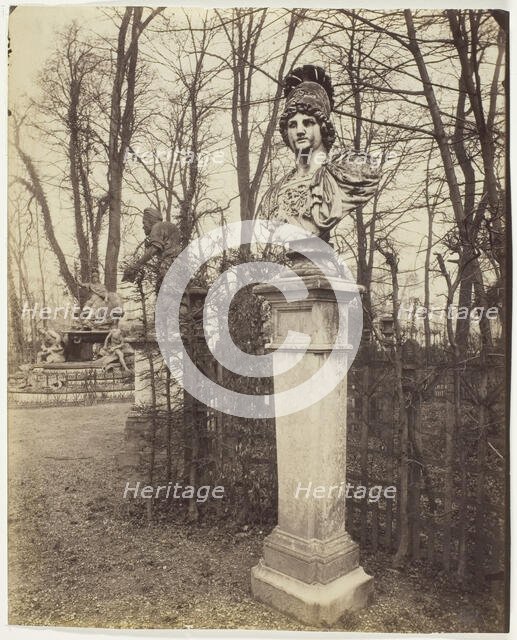 Versailles, Bosquet de l' Arc de Triomphe, 1903. Creator: Eugene Atget.