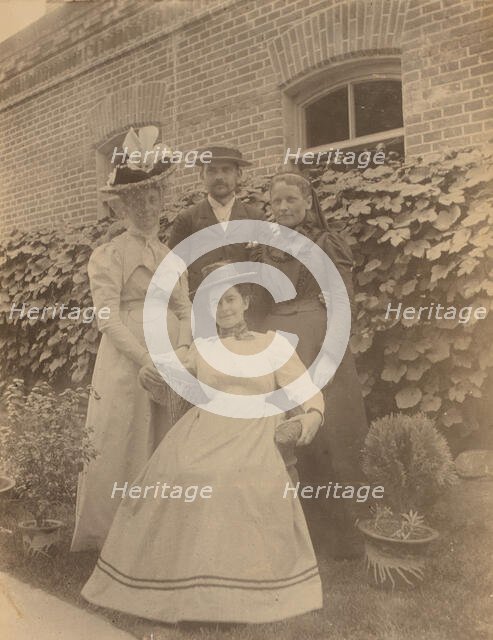 Nathalie F Lindholm, Frederick Pray, Sarah Smith (in mourning dress), and Eleanor Pray..., 1899. Creator: Unknown.