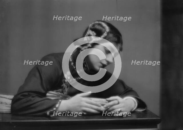 Morland, Saxone, Miss, in costume as Chee Moo for "Yellow jacket", 1913 Feb. 11. Creator: Arnold Genthe.