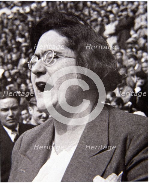 Federica Montseny (1905-1994), Spanish anarchist leader, during a miting in Barcelona.