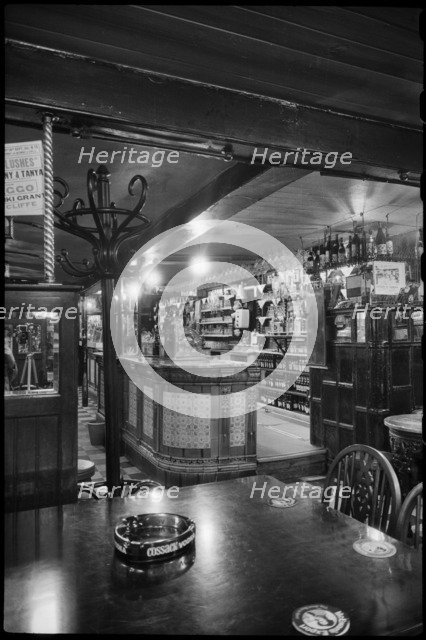 Whitelock's public house, 8 Turk's Head Yard, Leeds, West Yorkshire, c1955-c1980. Creator: Ursula Clark.