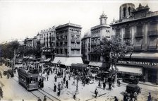 View of the Rambla de Barcelona at the level of la Boqueria, 1920.