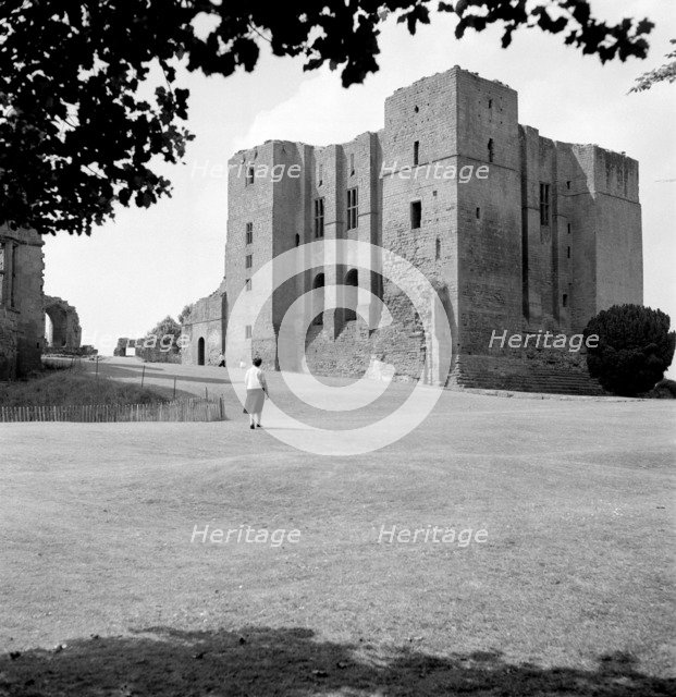 Kenilworth Castle, Kenilworth, Warwickshire, 1945-1980. Artist: Eric de Maré