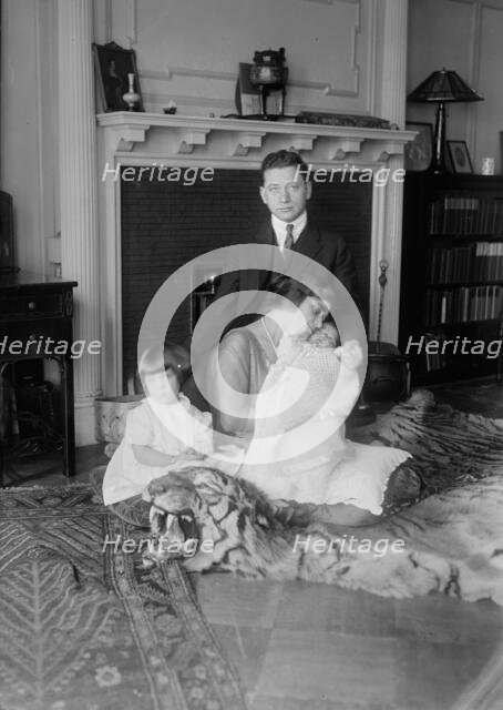 Alma Gluck & Efrem Zimbalist, 1918 or 1919. Creator: Bain News Service.