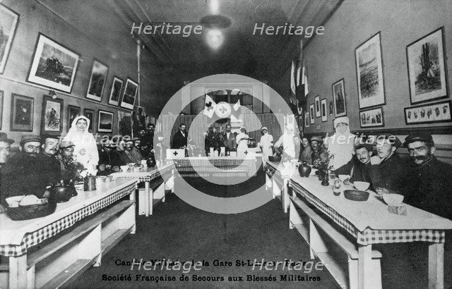 Military canteen, Gare St Lazare, Paris, World War I, 1914-1918. Artist: Unknown