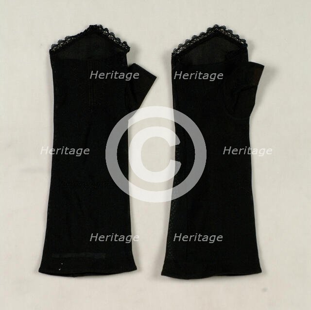 Mitts, American, 1840-60. Creator: Unknown.