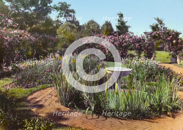 "The Fens," Lorenzo Easton Woodhouse house, Huntting Lane, East Hampton, New York, 1914. Creator: Frances Benjamin Johnston.