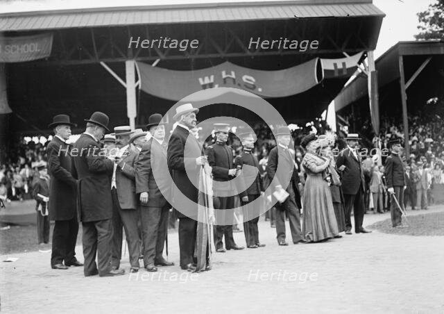 District of Columbia Public Schools - Secretary of War Dickinison Presenting Banner To..., 1911. Creator: Harris & Ewing.