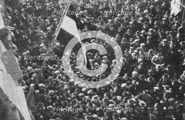 'Deux incidents en Suise; Trois Instantanes de l'incident du drapeau Allemand de...,1916. Creator: Unknown.