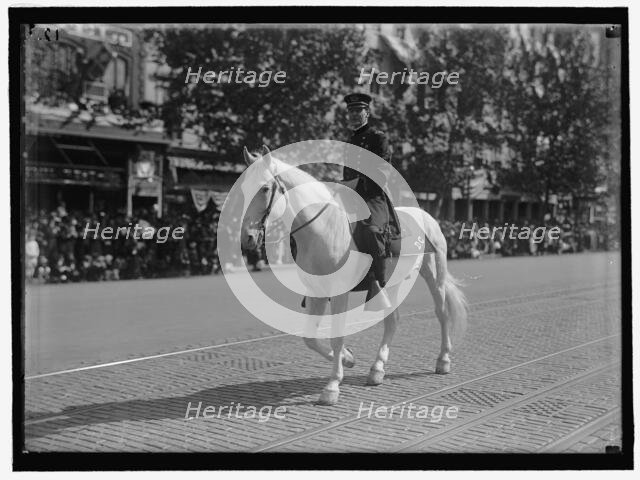 Parade On Pennsylvania Ave, between 1910 and 1921. Creator: Harris & Ewing.