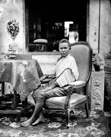 The wife of the Prime Minister (Kralahom) of Siam (Thailand), 1866. Creator: John Thomson.