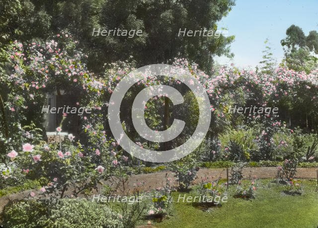 "Senuelo," Edward Ditmars Wetmore house, Fairway Road, Montecito, California, 1917. Creator: Frances Benjamin Johnston.