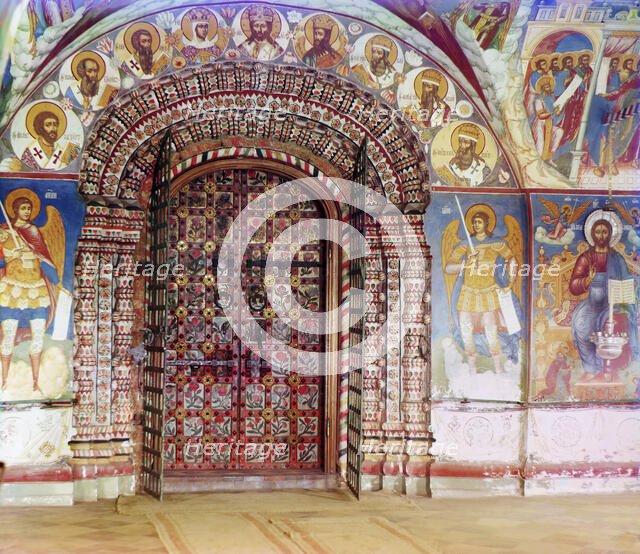 Entrance into the Church of Saint John the Precursor, from the gallery..., Yaroslavl, 1911. Creator: Sergey Mikhaylovich Prokudin-Gorsky.