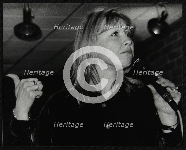 Vocalist Tina May at The Fairway, Welwyn Garden City, Hertfordshire, 7 March 1999. Artist: Denis Williams