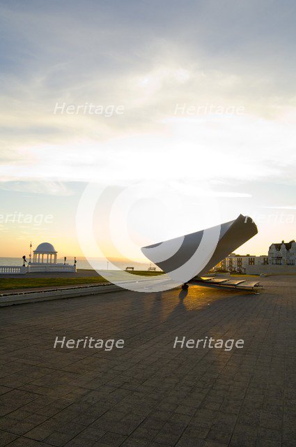 Bandstand and seafront shelter in front of the De La Warr Pavilion, Bexhill-on-Sea, Sussex, 2006. Artist: Derek Kendall.