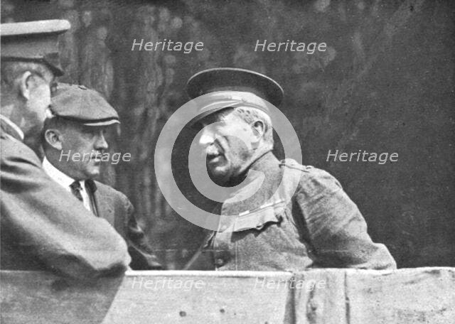 'L'Avant-Guerre aux Etats-Unis; Le major-general Leonard Wood, organisateur du camp de..., 1917. Creator: Unknown.
