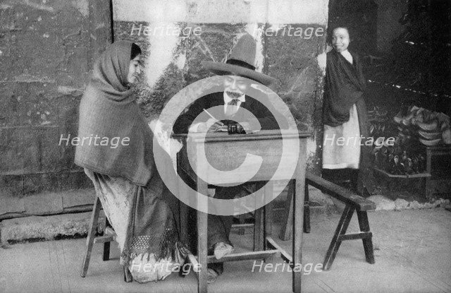 Public letter writer, Mexico.Artist: CB Waite