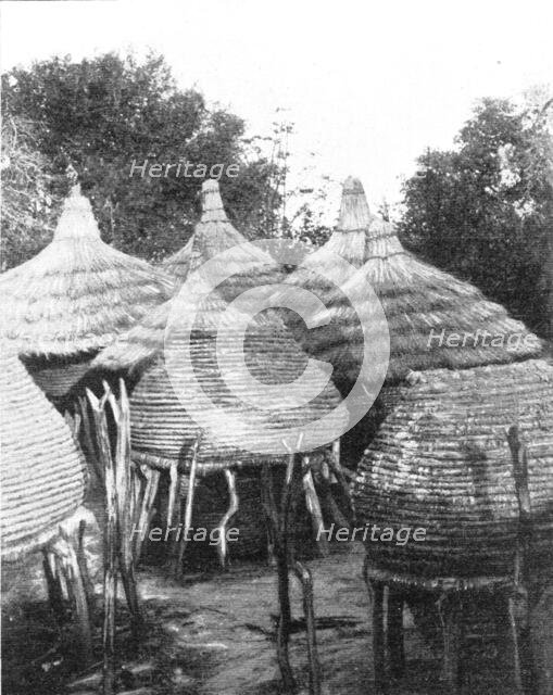 ''Greniers d'approvisionnement chez les Ovambo; Afrique Australe', 1914. Creator: Unknown.