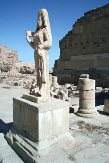 Statue of a Parthian princess, Hatra (Al-Hadr), Iraq, 1977.